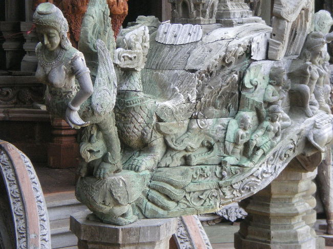 拡大して、ご覧くださいこんな施工状態です。<br />遠方より眺めていた方が美しく見えます。