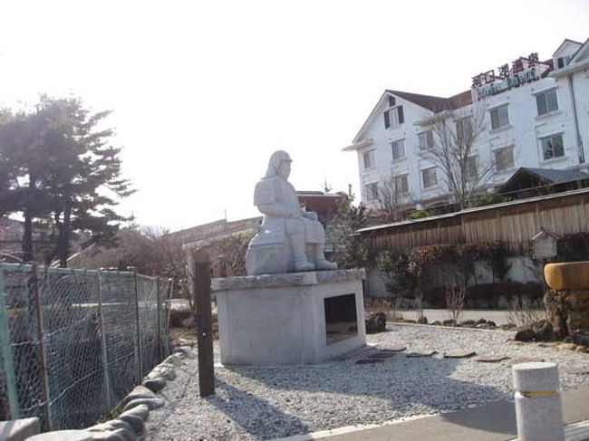 信玄さんの像。