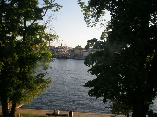 向こうに見えるのがガムラスタン