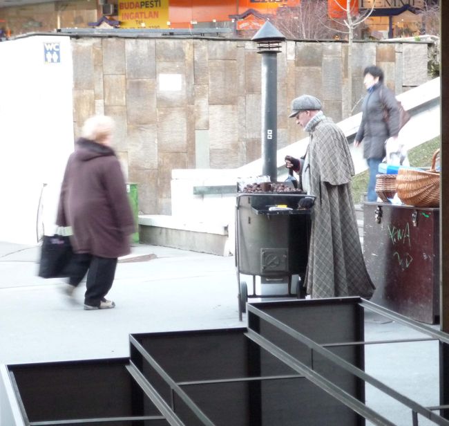 焼き栗売りのおにさん（モスクワ広場）