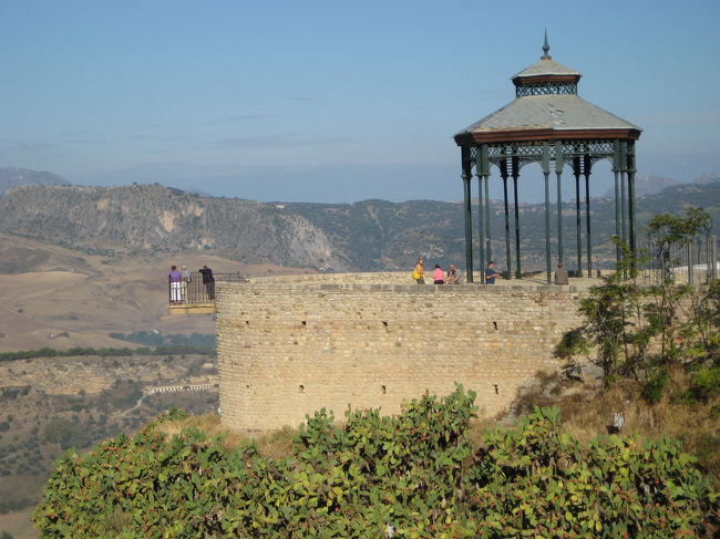 崖の町ロンダの展望台。