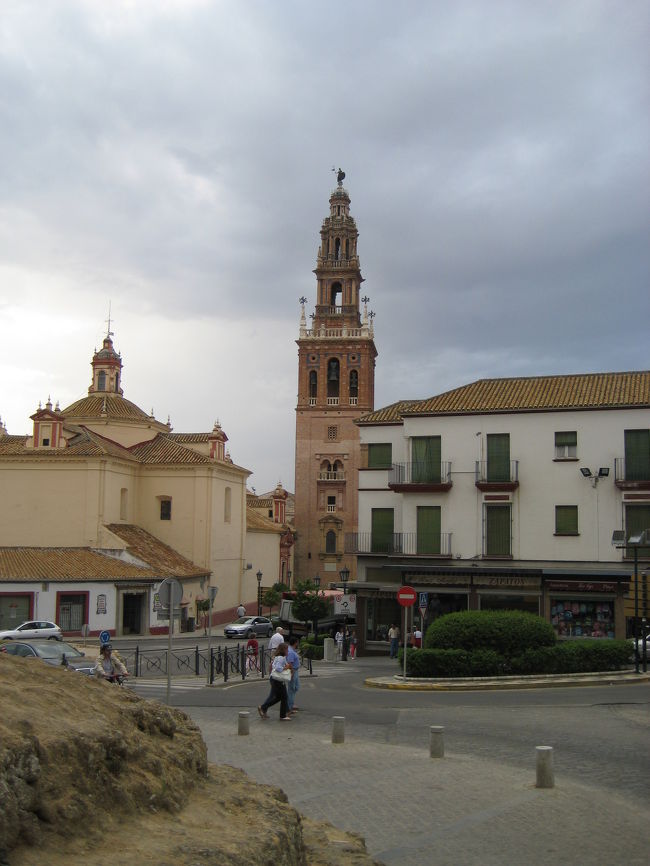 カルモナのセビリア門。旧市街と新市街を分ける。