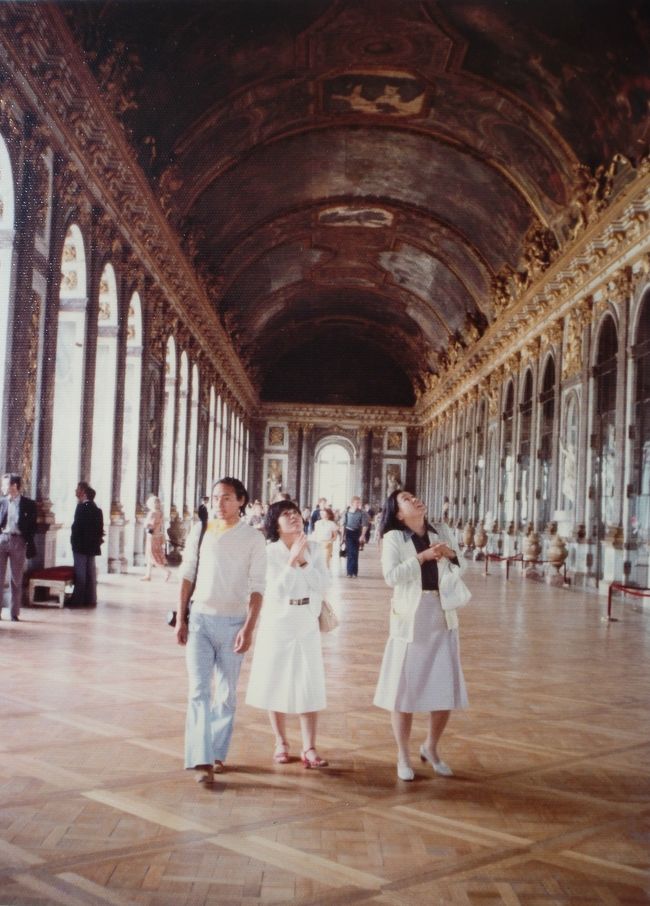 宮殿内は壁画や天井画が多く描かれており、思わず見入ってしまう。