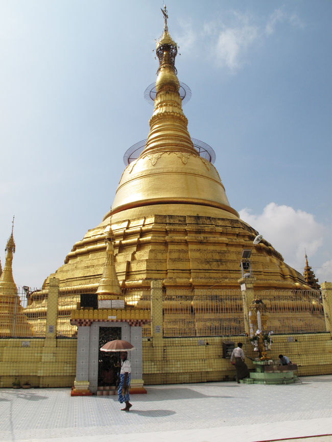 ミャンマー最終日。<br />帰国便は夕方なので、それまでヤンゴン市内を観光する。<br />写真はボータ・タウンパヤー。