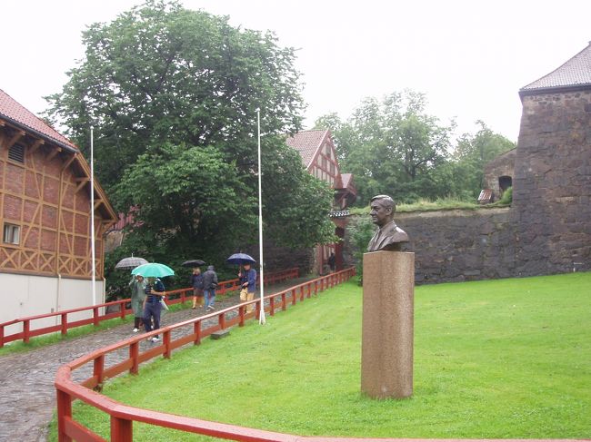 アーケスフース城の敷地に入ります。