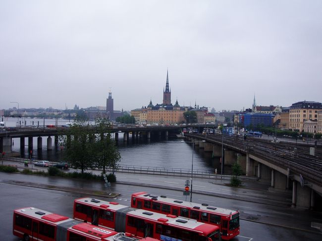中央駅から港沿いへ歩きました