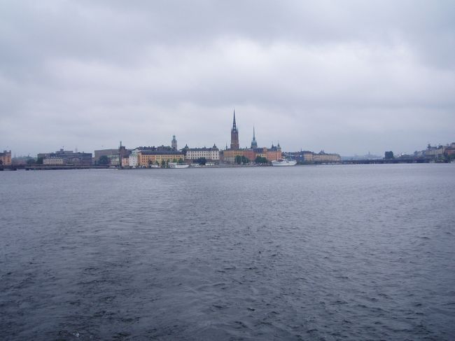 離れたところから見てもガムラスタンの街並みの景観は素晴らしい