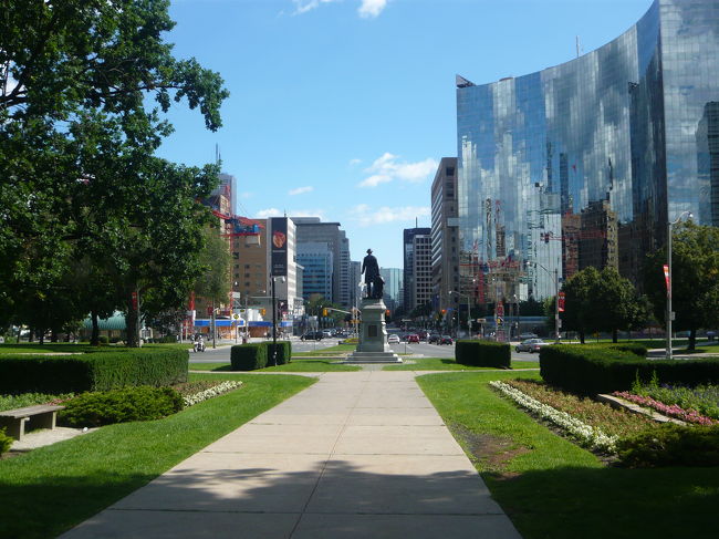 トロント市内の街並み。