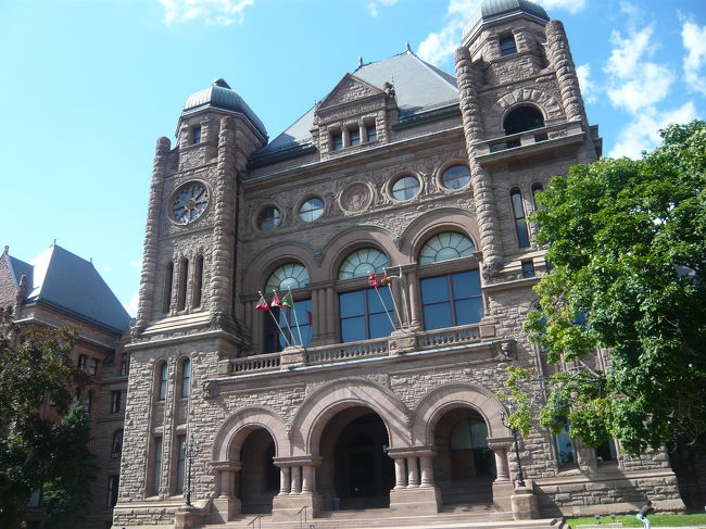 トロント市庁舎。