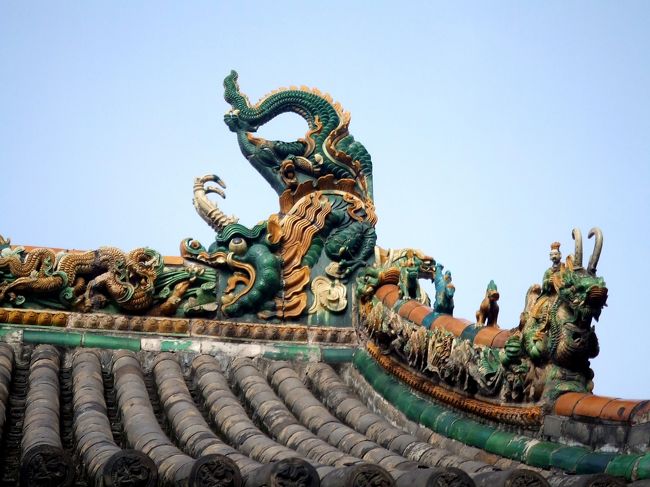 シ尾もこの時代になると単なる靴型から複雑な形状に変化してます。生き生きとしたデザインです。