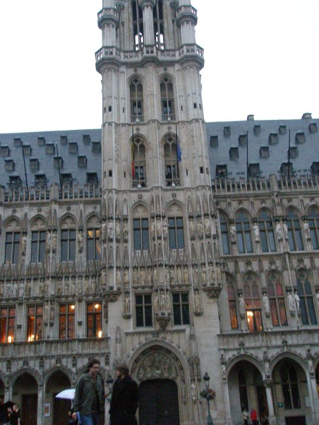 細部まで細かな彫刻