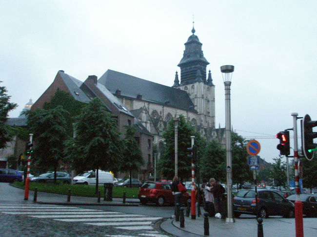 ホテル近くの教会。<br /><br />この日はチェックインしてホテルで休みました。