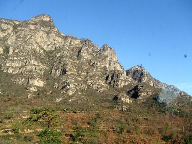 このように雄大な山々が連なっていました。