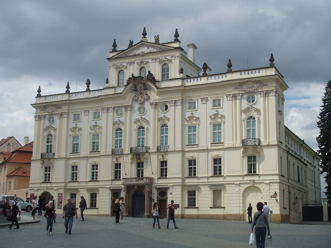 さー、登ってきました。お城はすぐそこです。