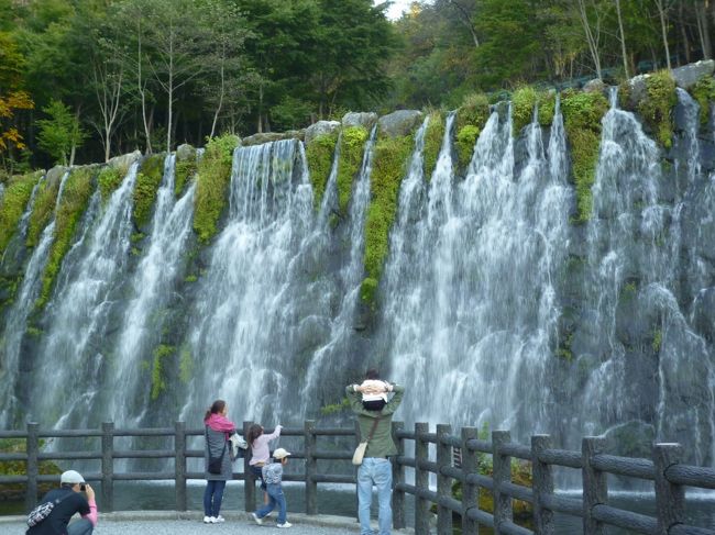 一気に滝のようになりました!!!!<br />先ほどの滝とは雲泥の差です。
