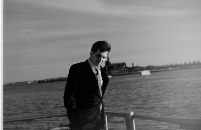 お仕事の帰りだったでしょうか・・。<br />