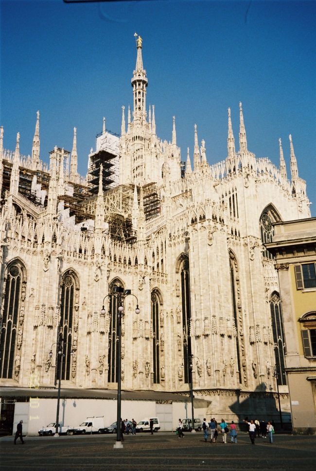 かなりゆったりフィレンツェで過ごして<br />体力も復活☆<br /><br />また、鉄道に乗り込み・・<br />次はミラノ☆