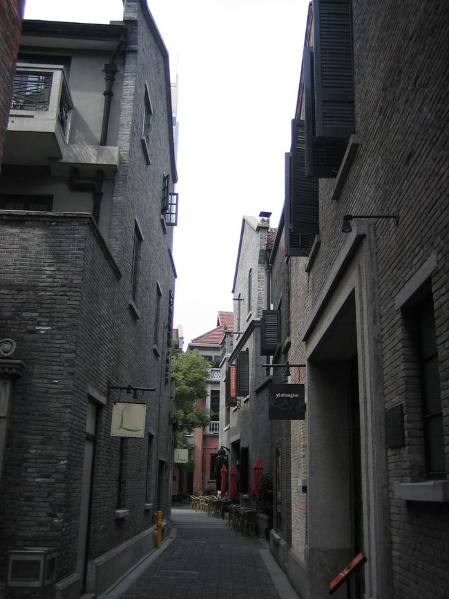 上海のおしゃれなエリアに連れて行ってもらいました！<br />（今回の旅行、っほぼ連れて行ってもらっていたので<br />場所を覚えていない。。。）