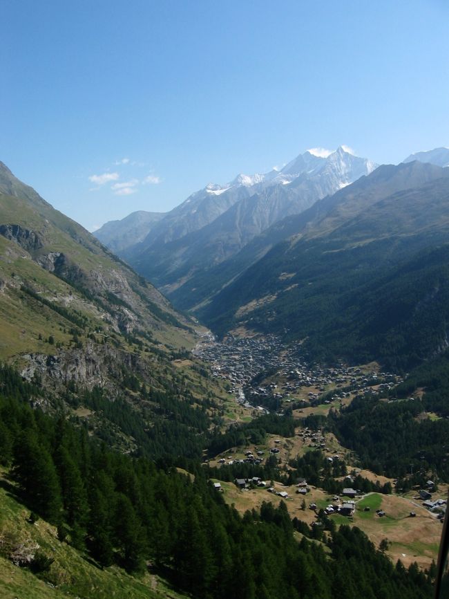 いいお天気でよかった。<br />これからら、ツェルマットの町まで<br />下っていきます。