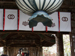 仁王門をくぐると「登廊(のぼりろう)」見えました。
長谷寺といえば…代表的な光景。
お〜おおお〜〜〜ヽ(゜▽、゜)ノ