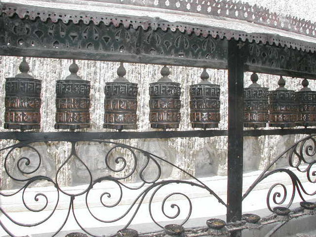 マニ車マニ車マニ車マニ車・・・。