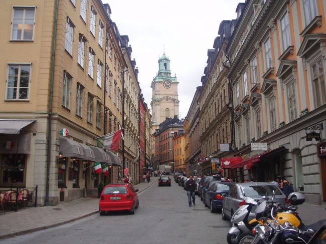 少し離れた所から見た大聖堂