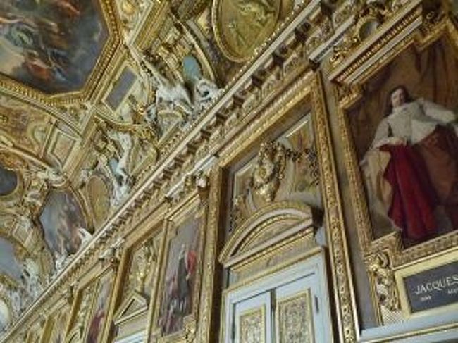 壁一杯にすばらしい絵が・・・・