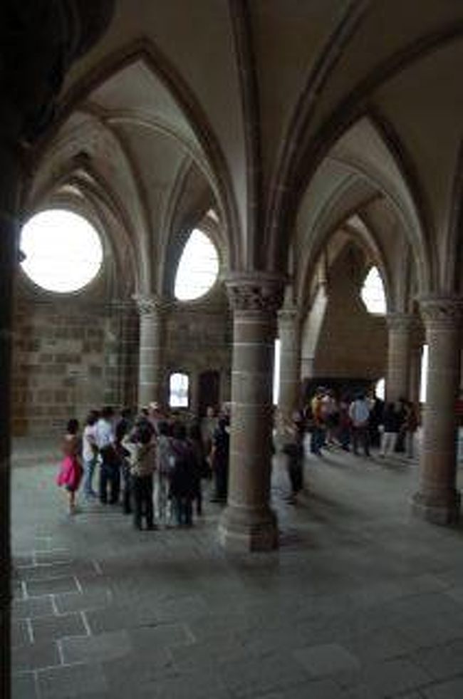 中はまるで迷路のようでした。