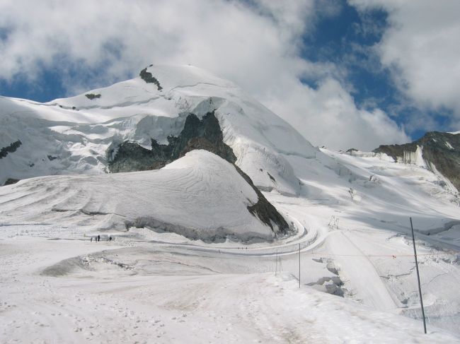 白すぎて目が痛い！