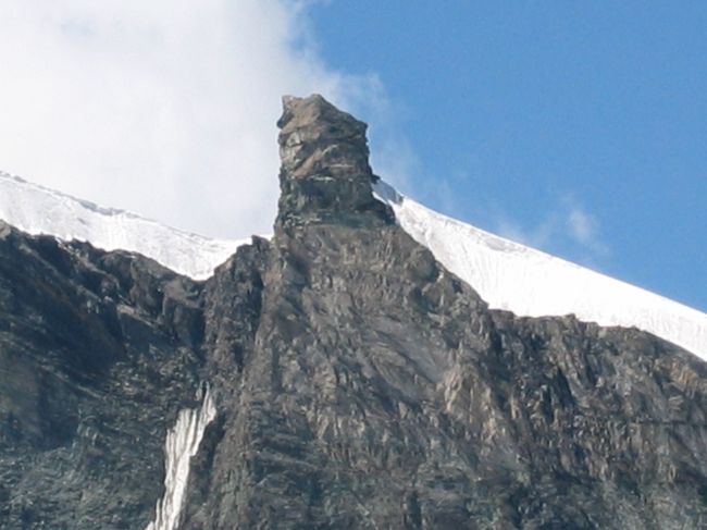 でも、おそらく温暖化の影響か、氷が溶けてしまっているところも<br />多くありました。