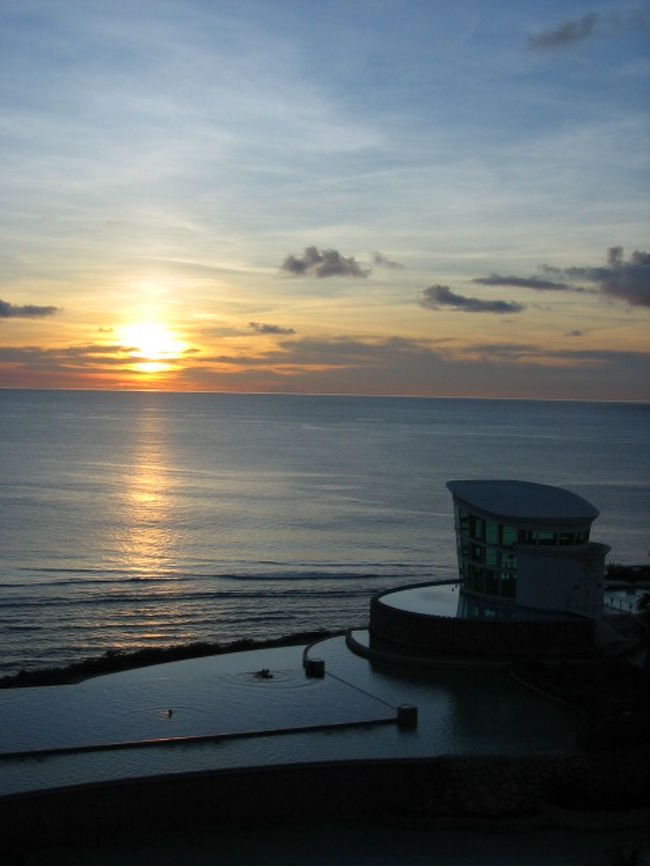 部屋からサンセットを見ることができました☆<br />