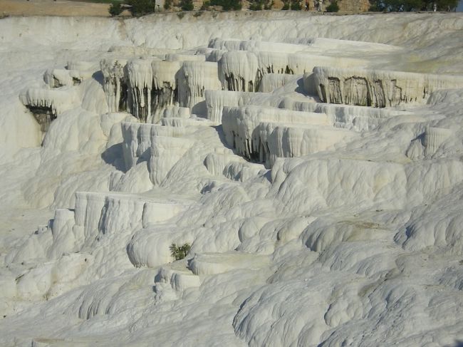 パムッカレ、自由時間ずーと足湯して気持ちよかったです。