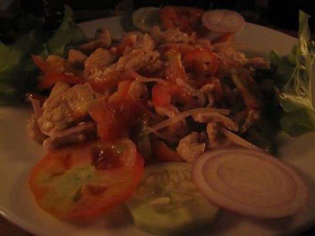 本当にミャンマー風なのかなあ。微妙。まあおいしかったけど、あまり特色のない味。 <br /><br /> <br /> <br /><br />