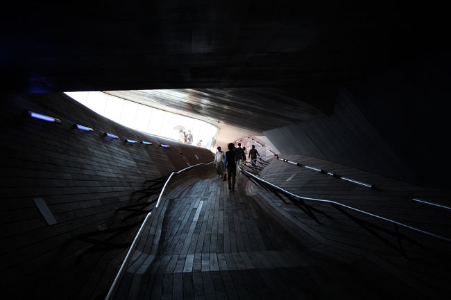 大さん橋の内部は不思議な構造でしたね。