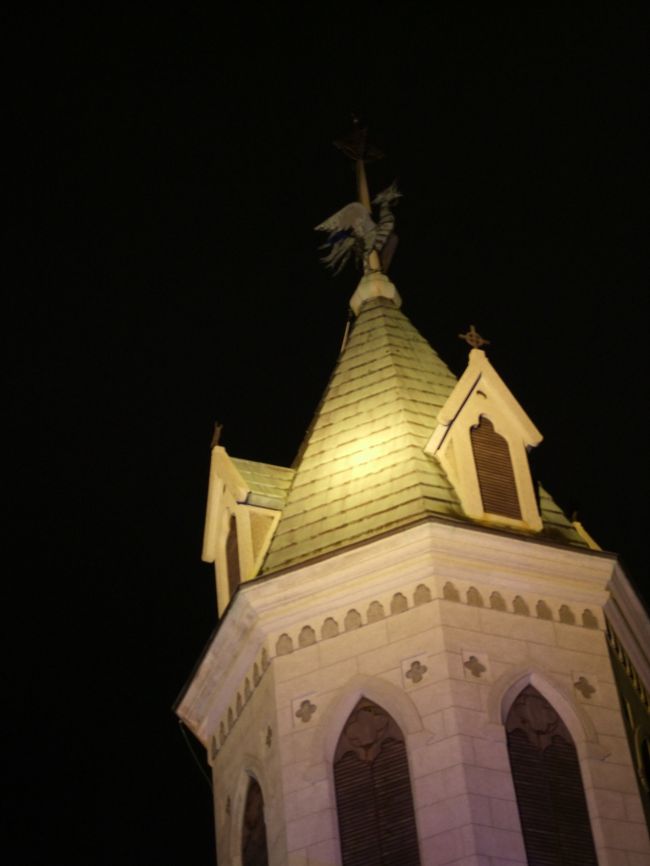 山を降りて<br />元町のライトアップを楽しみました。