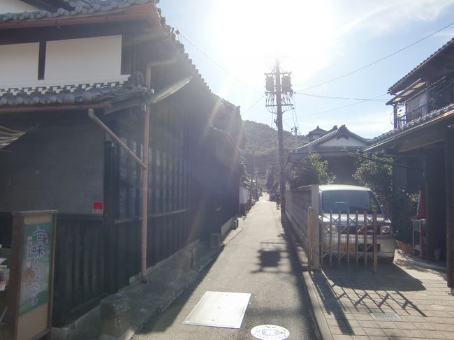 夕方になってもまだまだ日差しは強い。<br />