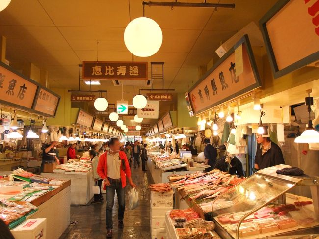 時間もあまり無いので<br />五稜郭タワーには登らずに<br />自由市場におみやげを買いに<br />やって参りました。