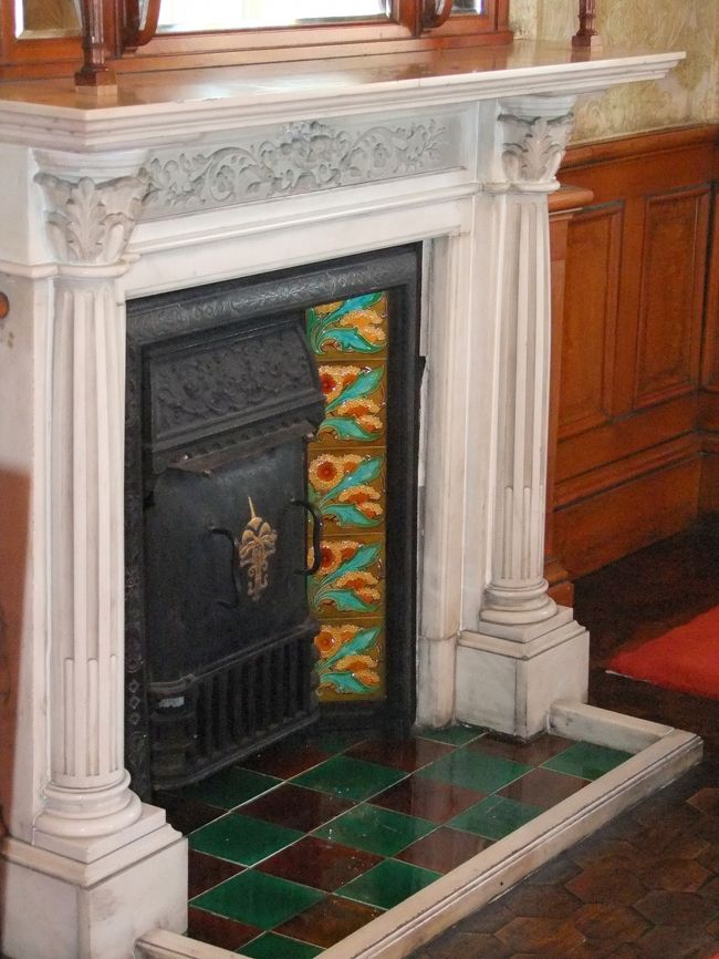 二階・御座所の暖炉。