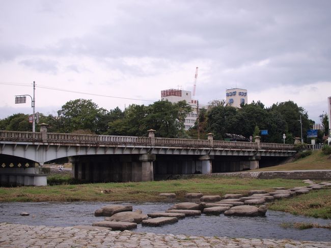 糺の森をぬけると、<br />鴨川と桂川の合流点になります。<br /><br />夕方の河川敷を楽しむ。