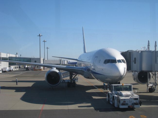 ７７７−２００です。<br />よっいい天気で、期待のフライト・・。というより眠いっス。