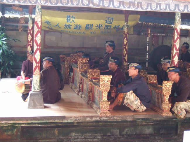 ガムランの演奏者達