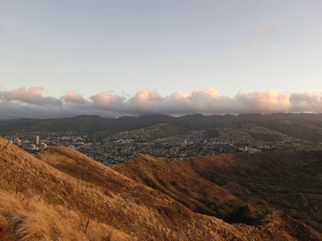 街も目覚めのお時間。