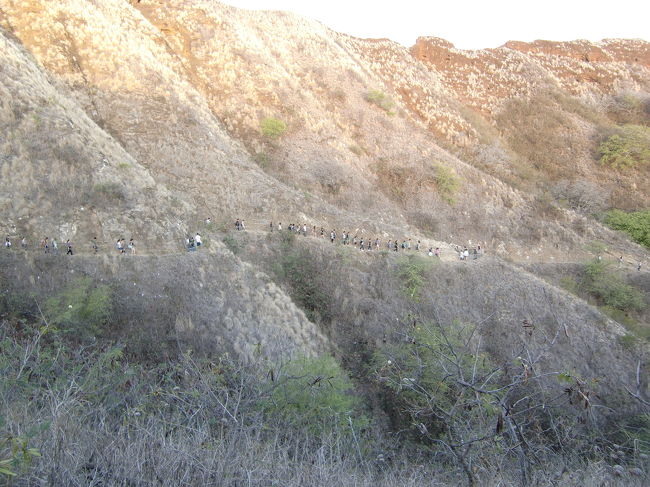 行きは30分。<br />帰りは20分くらいのプチ登山。