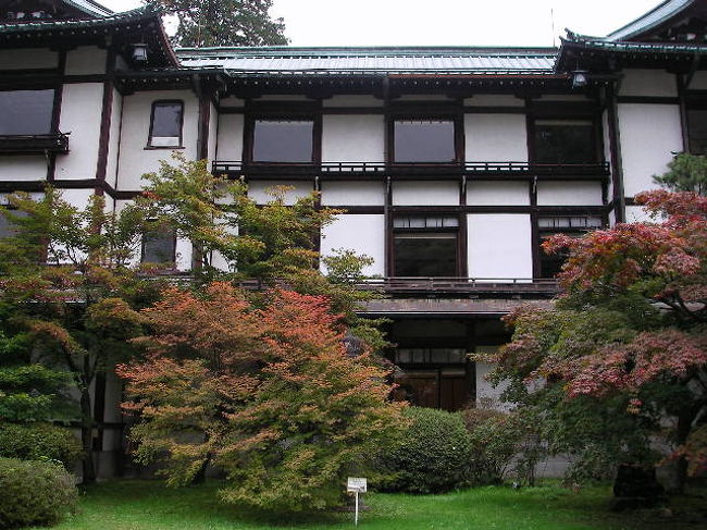 庭園にも少しずつですが紅葉の気配が・・・