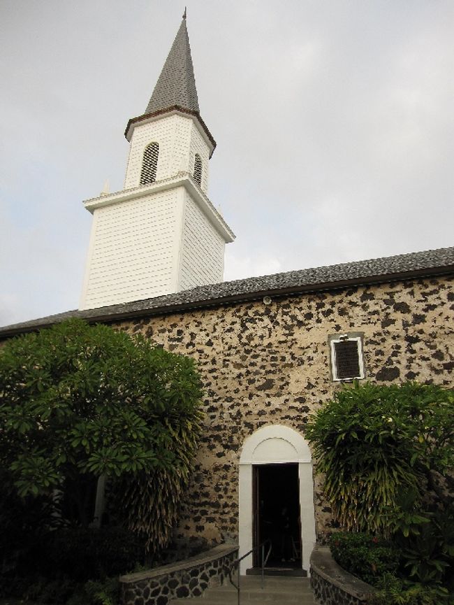 こちらはコナの町。<br /><br />『HAWAII'S FIRST church』って書いてあったけど<br />そうなんでしょうか。