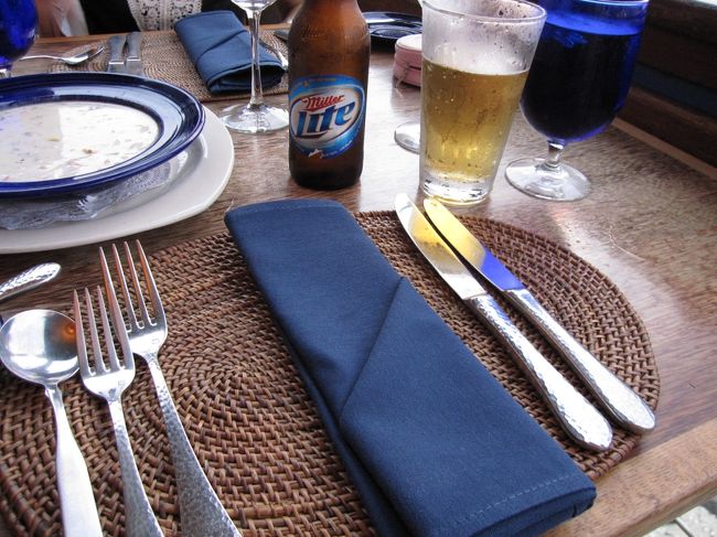 ディナーはサンセットがきれいに見える<br />『ハゴス』で。<br />