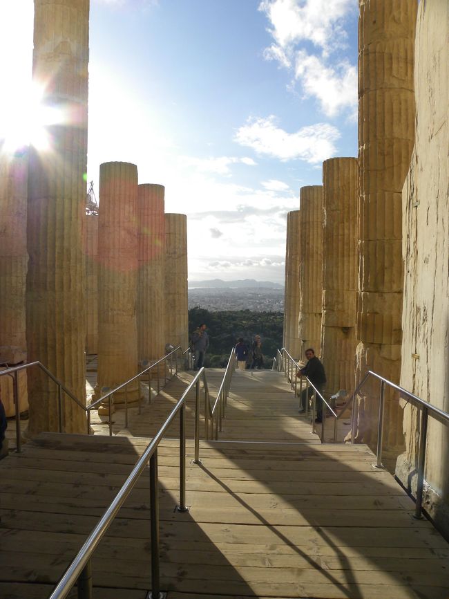 昔はちゃんと屋根がついていたんだそうです。