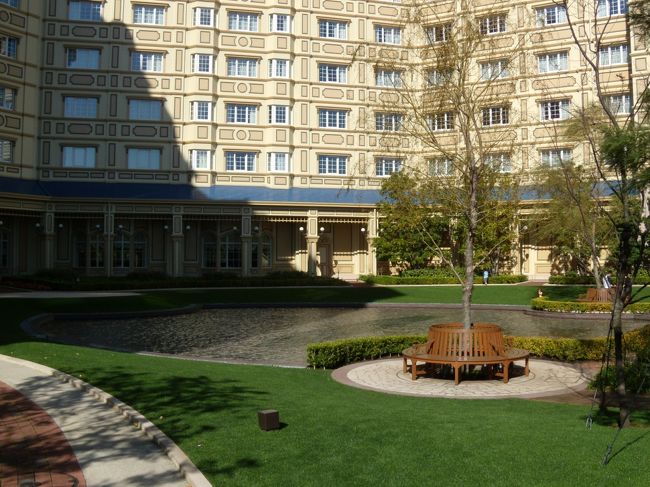 宿泊者とか入れない、シャーウッドガーデンへ