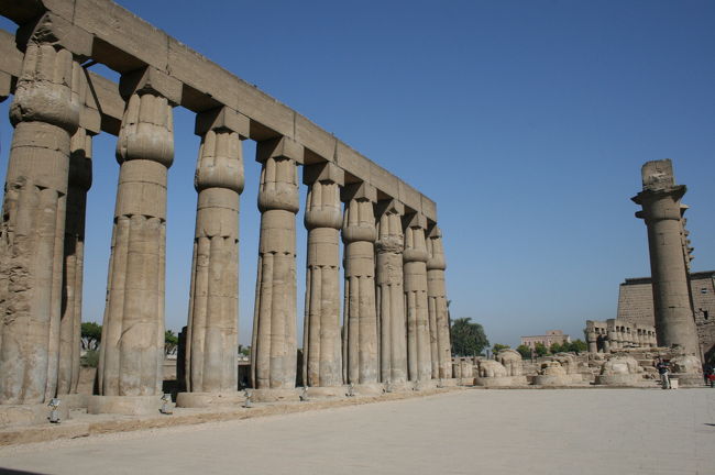 これのほとんどが、砂に埋まっていたとは、、、<br /><br />文明の力は、自然の力に及ばず…ロマン。。。