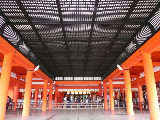 祓殿<br /><br />お祓いをするところです。